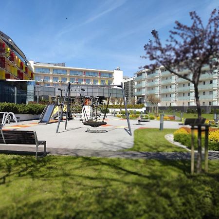 Apartament Przy Hotelu Aquarius Kołobrzeg Esterno foto
