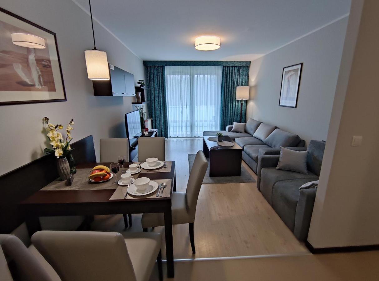 Apartament Przy Hotelu Aquarius Kołobrzeg Esterno foto