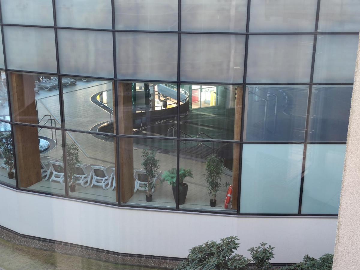 Apartament Przy Hotelu Aquarius Kołobrzeg Esterno foto