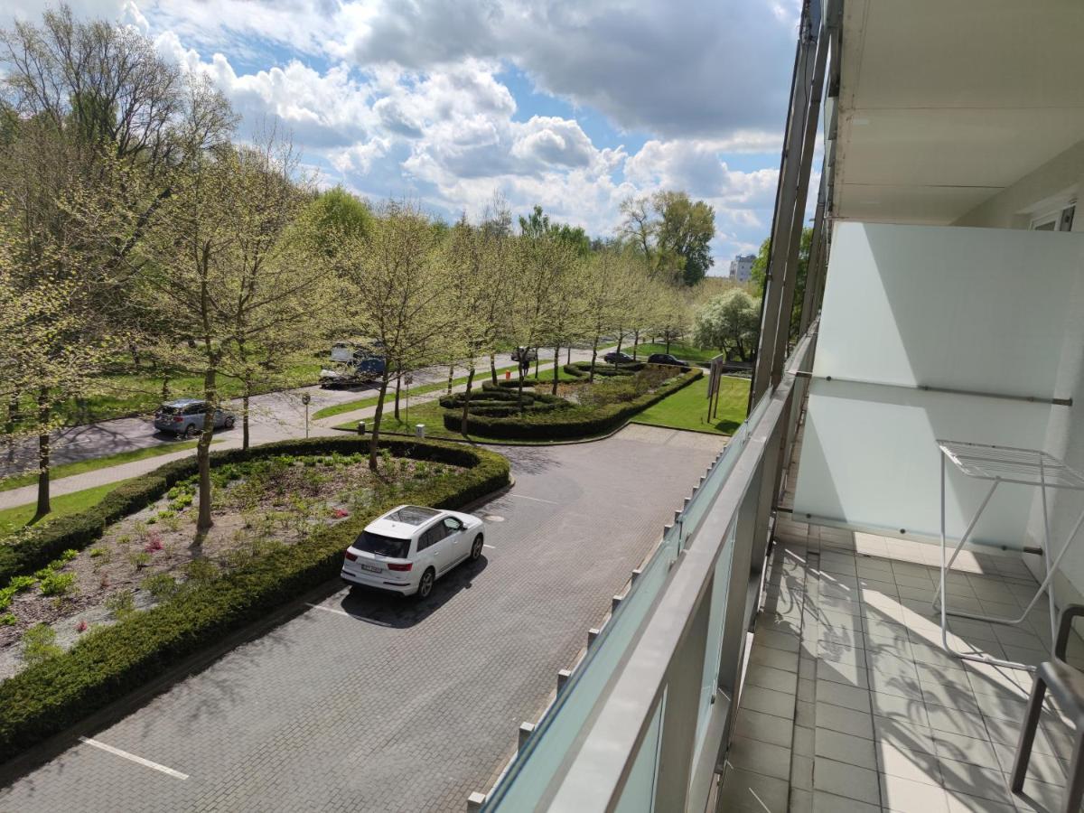 Apartament Przy Hotelu Aquarius Kołobrzeg Esterno foto