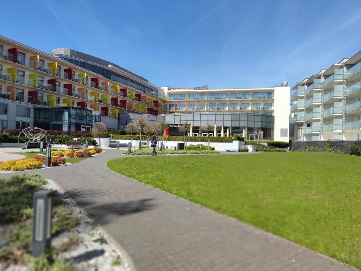 Apartament Przy Hotelu Aquarius Kołobrzeg Esterno foto