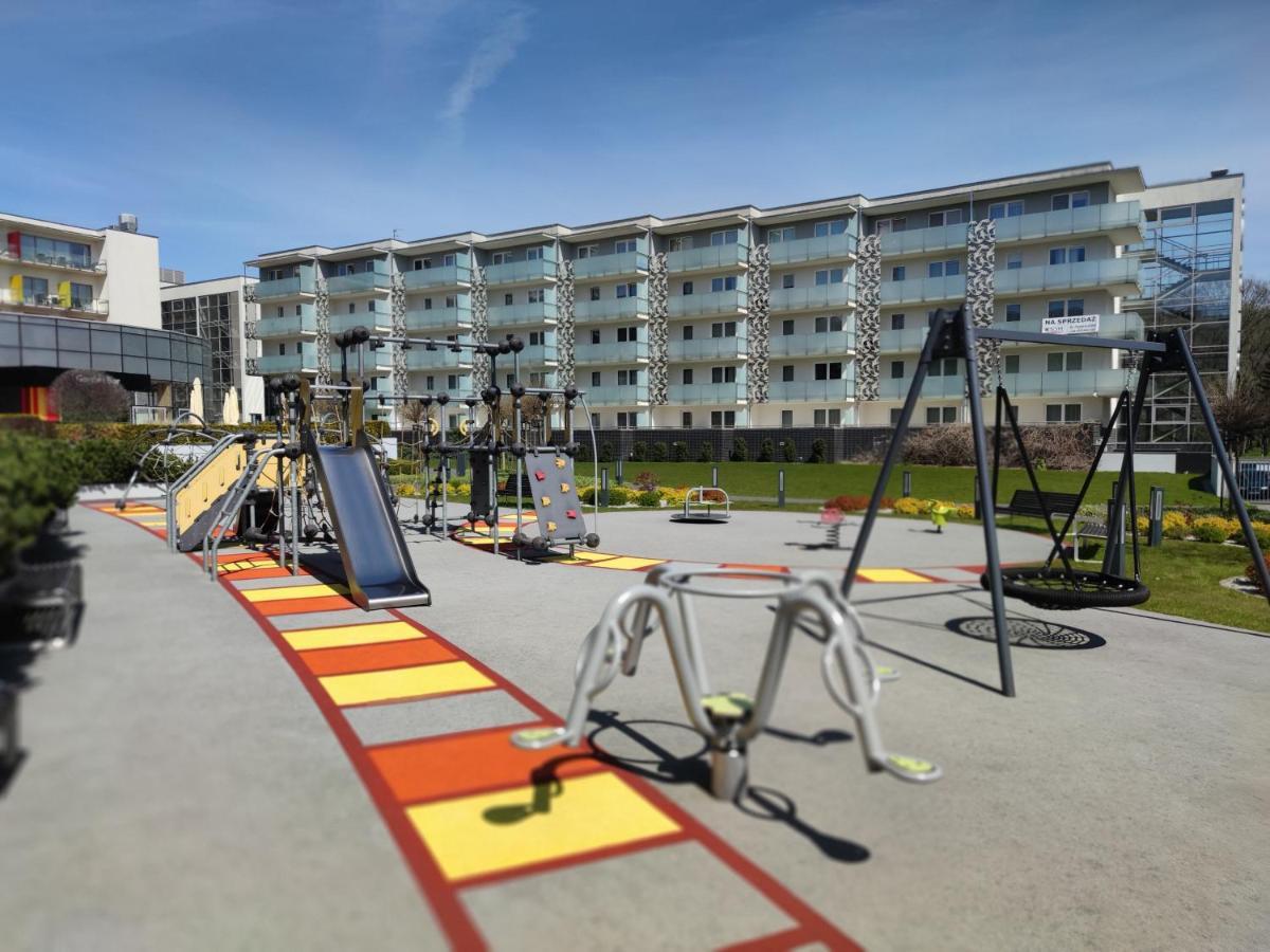 Apartament Przy Hotelu Aquarius Kołobrzeg Esterno foto