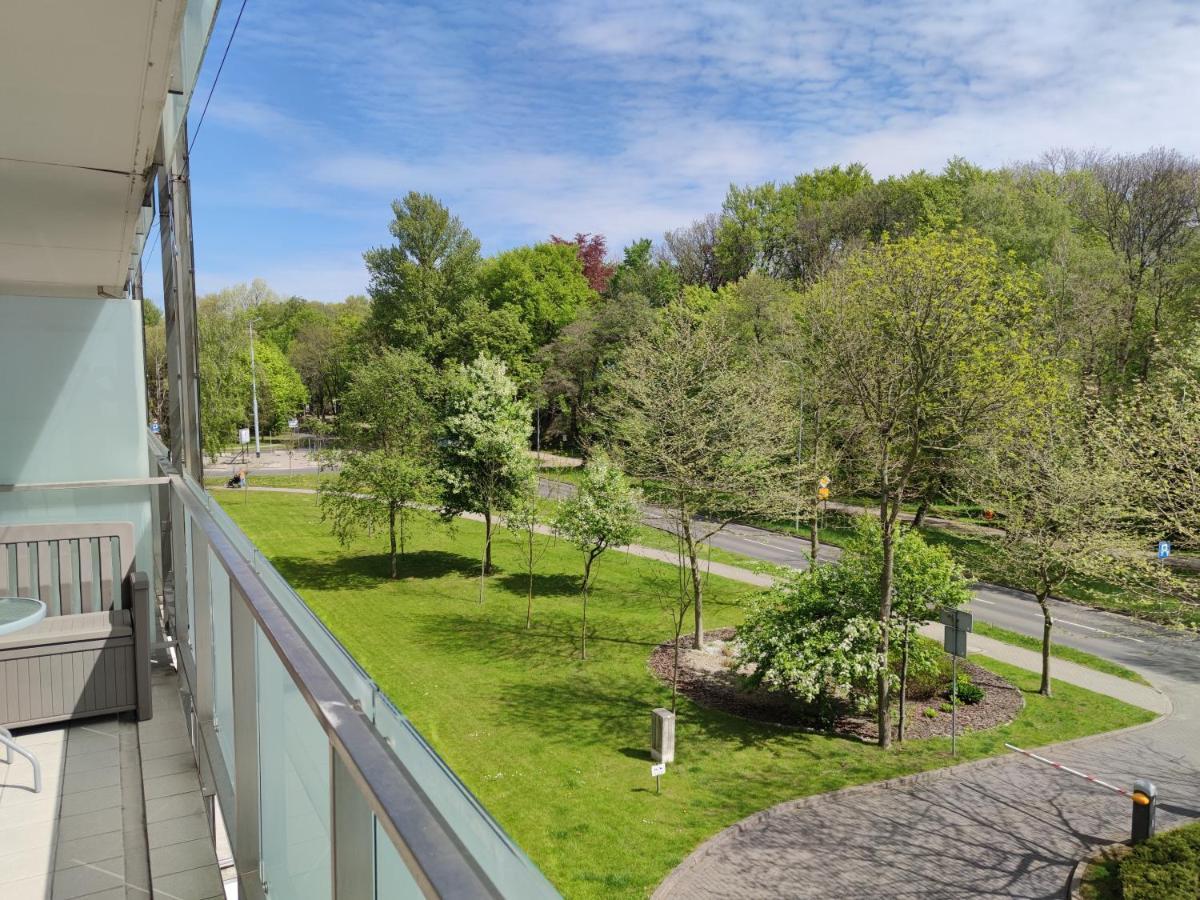 Apartament Przy Hotelu Aquarius Kołobrzeg Esterno foto